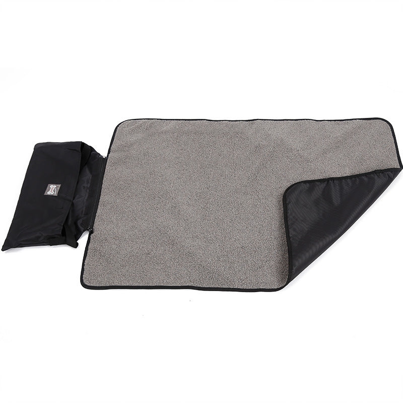 Folding Travel Waterproof Blanket for Dogs and Cats