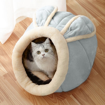 Enclosed Cat Villa for Nesting Playing House