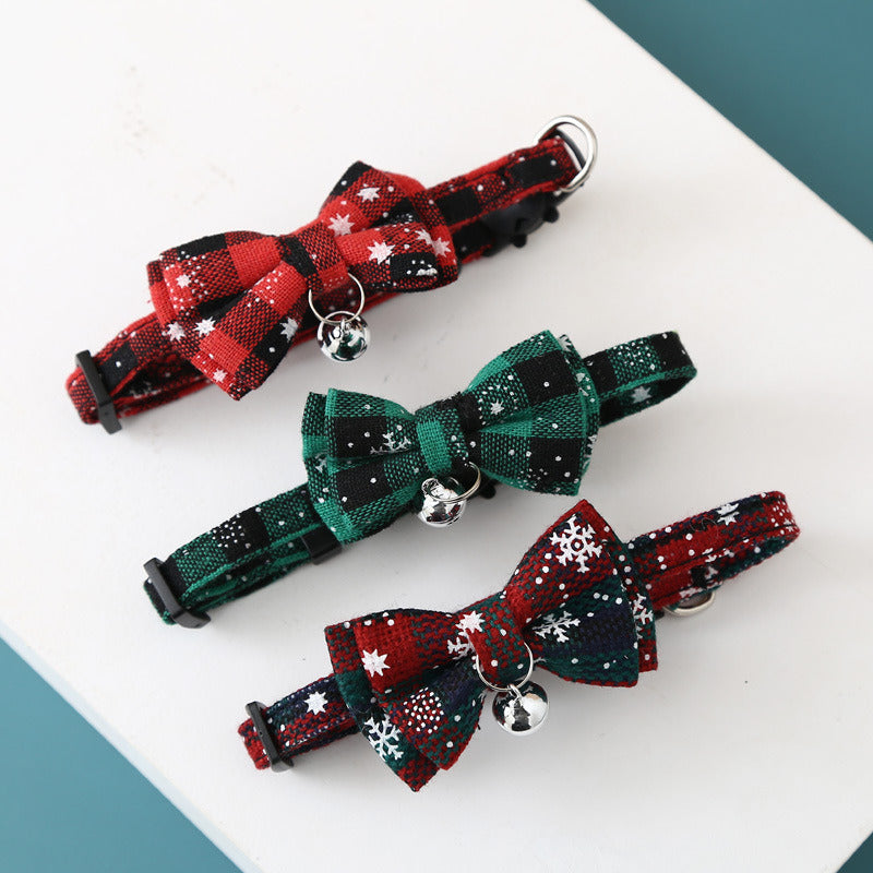 Christmas Snowflake Plaid Bowties with Bell Collar for Cats and Small Dogs